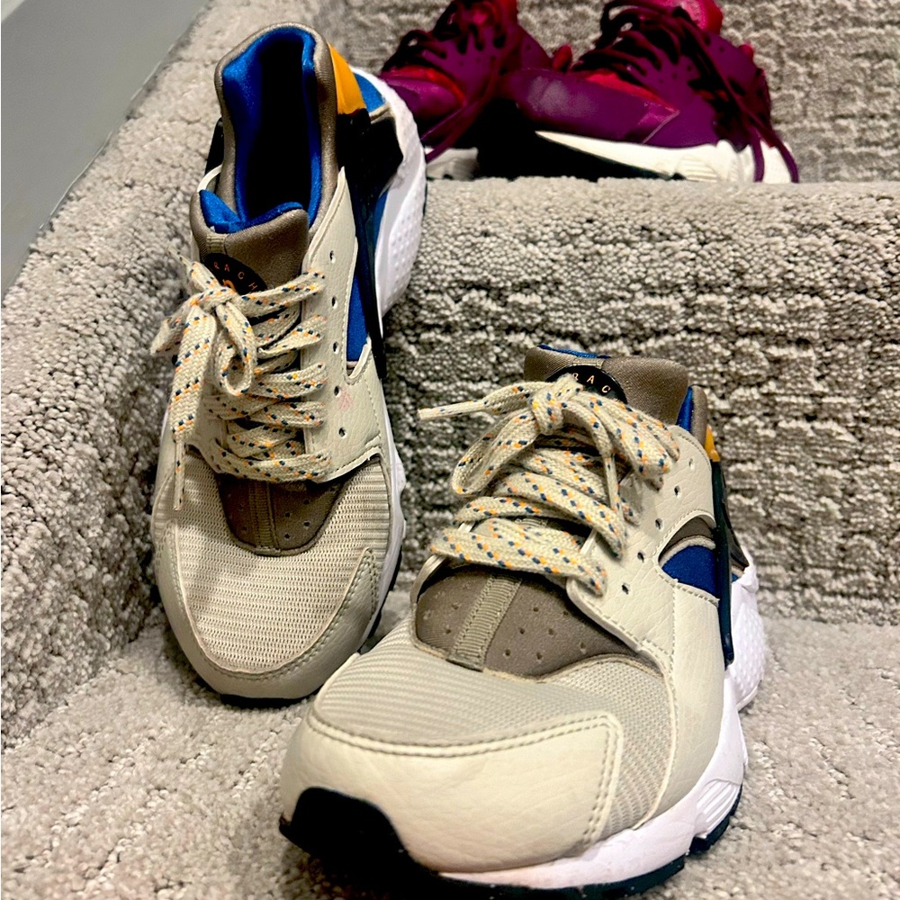 Tan and teal huaraches